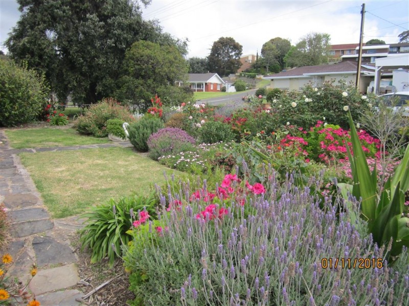 10 Swain Road, Victor Harbor SA 5211