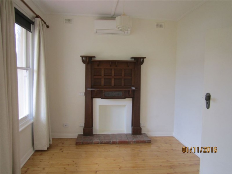 10 Swain Road, Victor Harbor SA 5211