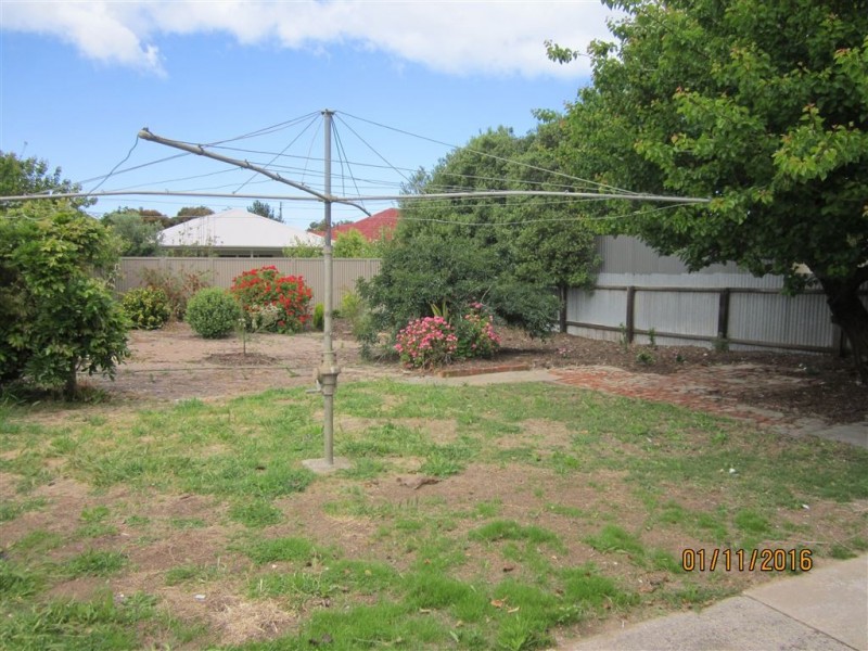 10 Swain Road, Victor Harbor SA 5211