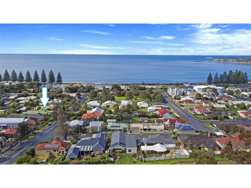 8 Renown Avenue, Victor Harbor SA 5211
