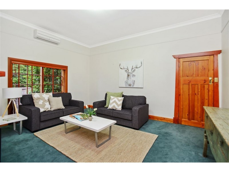 8 Renown Avenue, Victor Harbor SA 5211