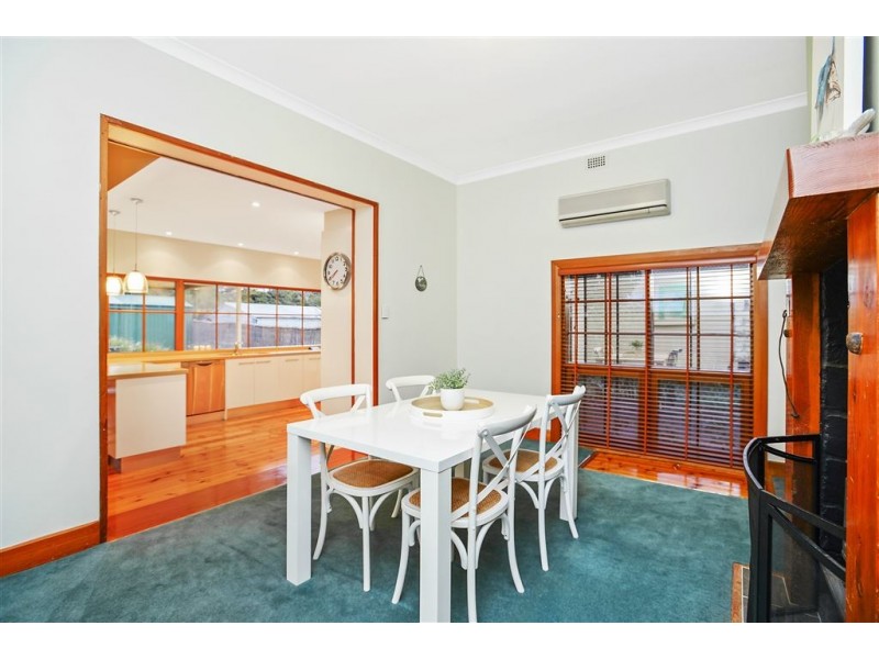 8 Renown Avenue, Victor Harbor SA 5211