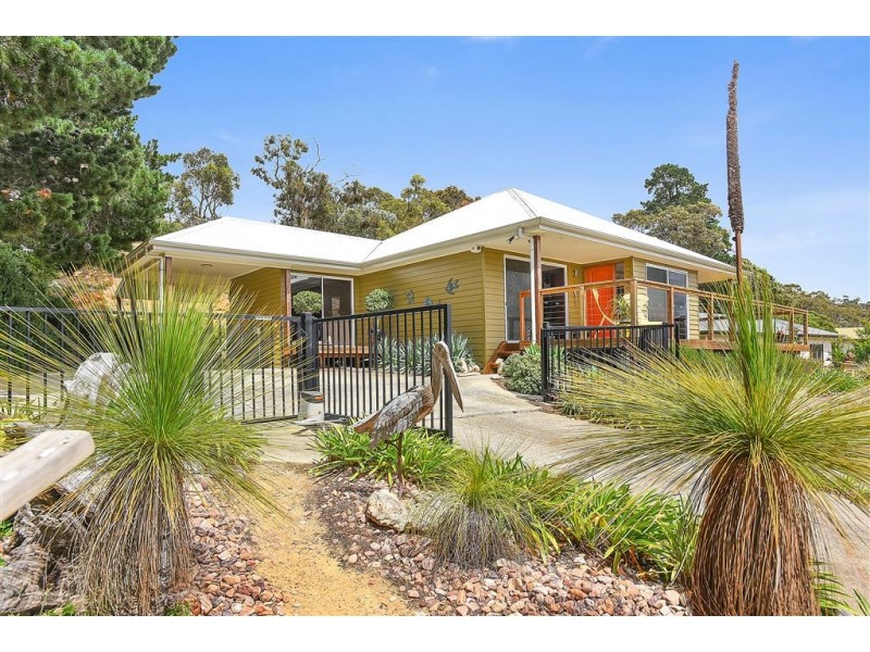 33 Gum Avenue, Victor Harbor SA 5211
