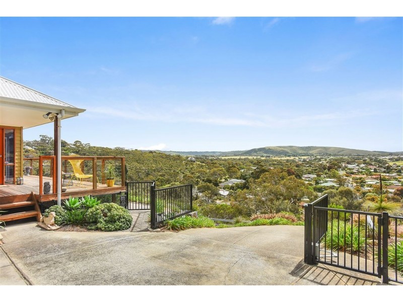 33 Gum Avenue, Victor Harbor SA 5211