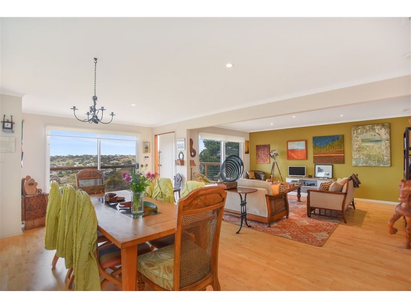 33 Gum Avenue, Victor Harbor SA 5211