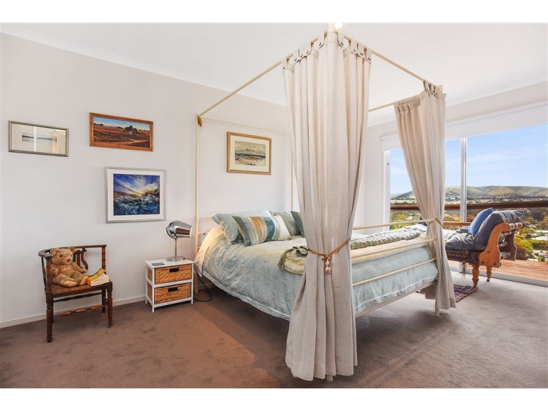 33 Gum Avenue, Victor Harbor SA 5211