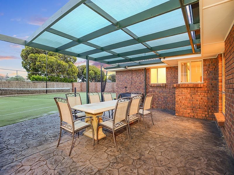 2 Clipper Court, Encounter Bay SA 5211