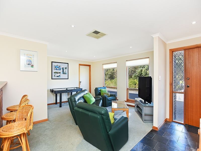 2 Clipper Court, Encounter Bay SA 5211