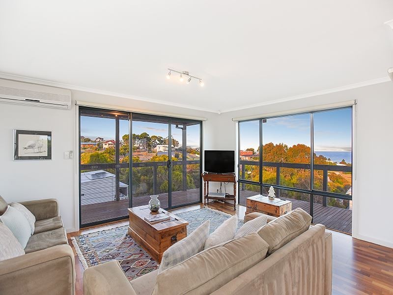 14 Joy Street, Encounter Bay SA 5211