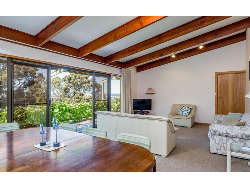 27 Solway Crescent, Encounter Bay SA 5211