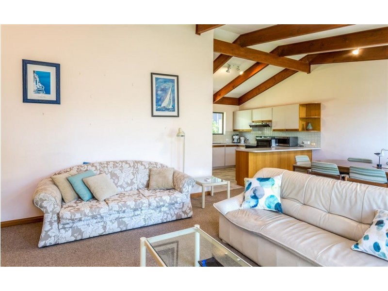 27 Solway Crescent, Encounter Bay SA 5211