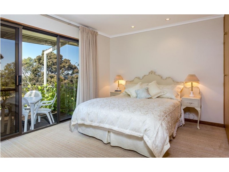 27 Solway Crescent, Encounter Bay SA 5211