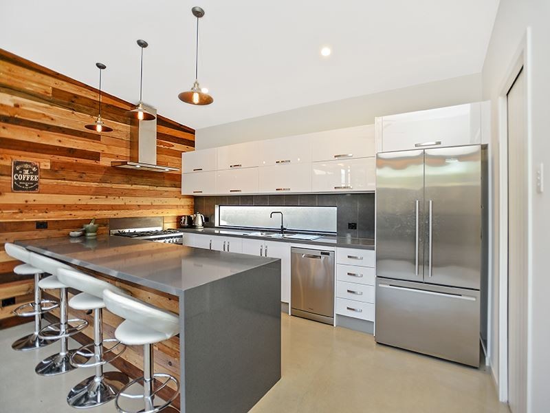 10 Mason Street, Port Elliot SA 5212