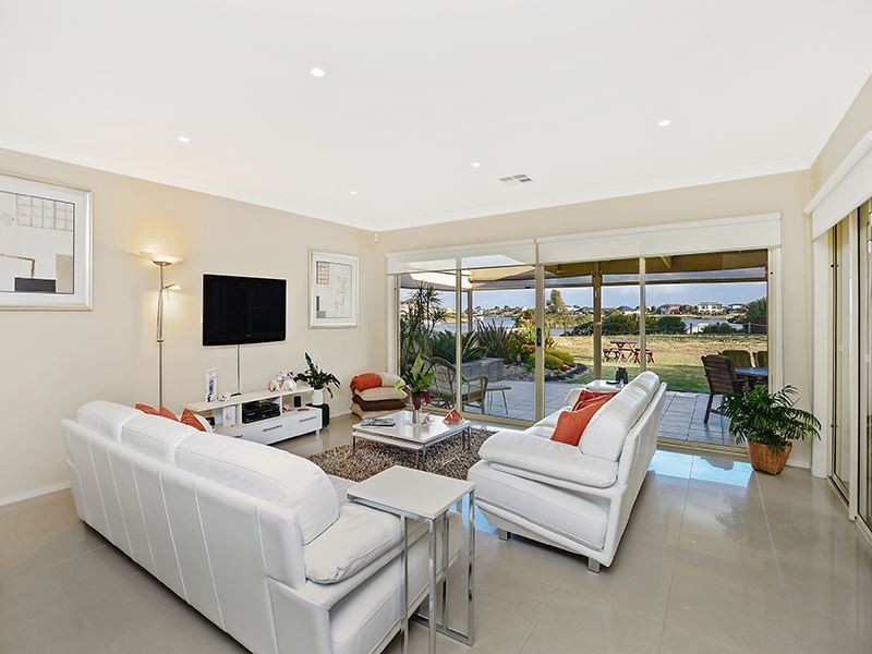 12 Providence Place, Hindmarsh Island SA 5214