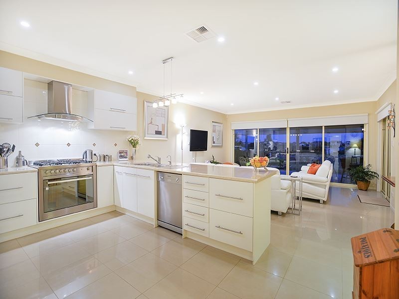 12 Providence Place, Hindmarsh Island SA 5214