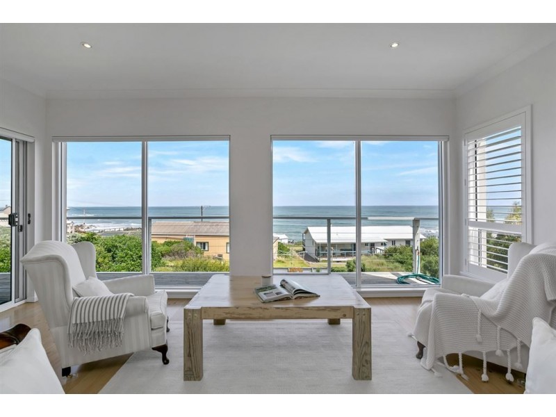 1b Seaview Avenue, Middleton SA 5213