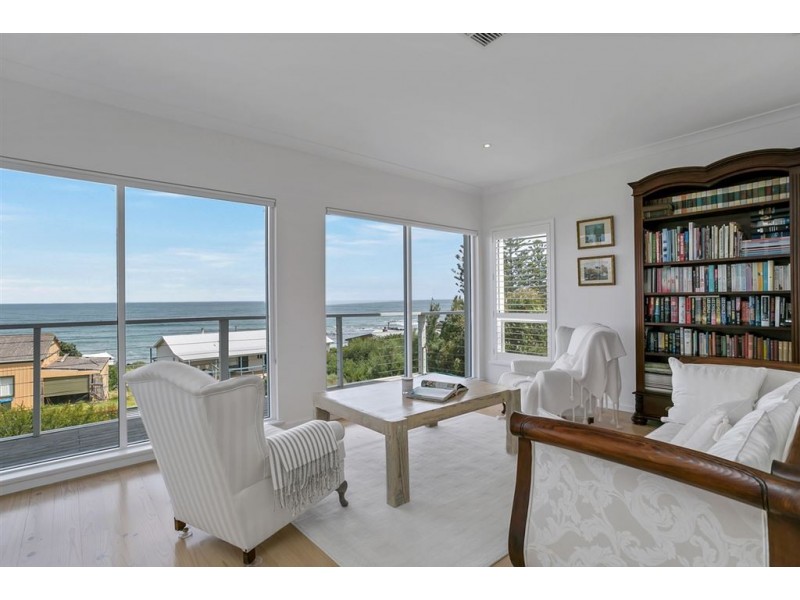 1b Seaview Avenue, Middleton SA 5213