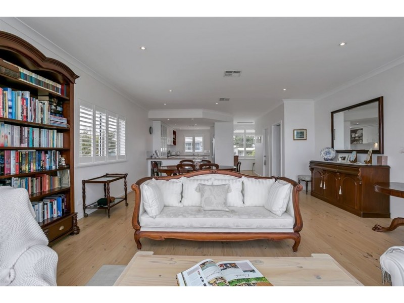 1b Seaview Avenue, Middleton SA 5213
