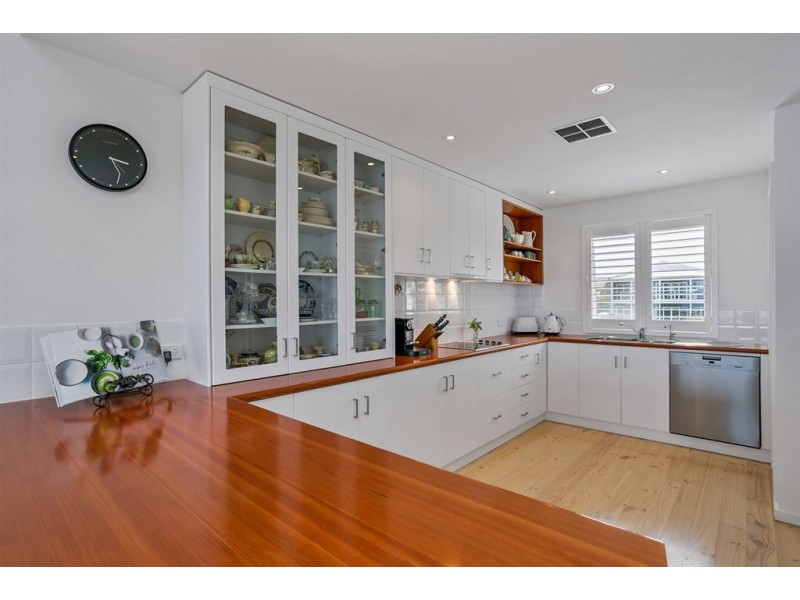 1b Seaview Avenue, Middleton SA 5213