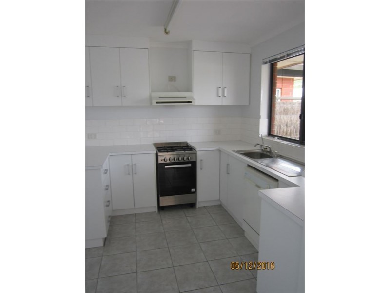 17 Matthew Flinders Drive, Encounter Bay SA 5211