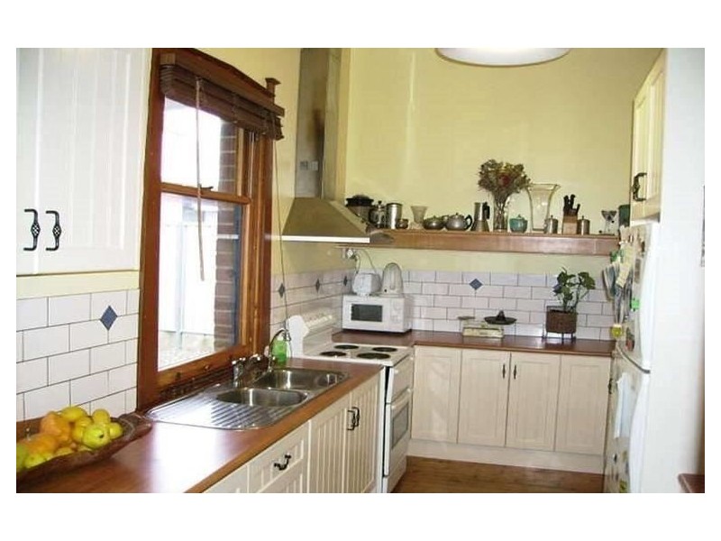 28 Hill Street, Victor Harbor SA 5211