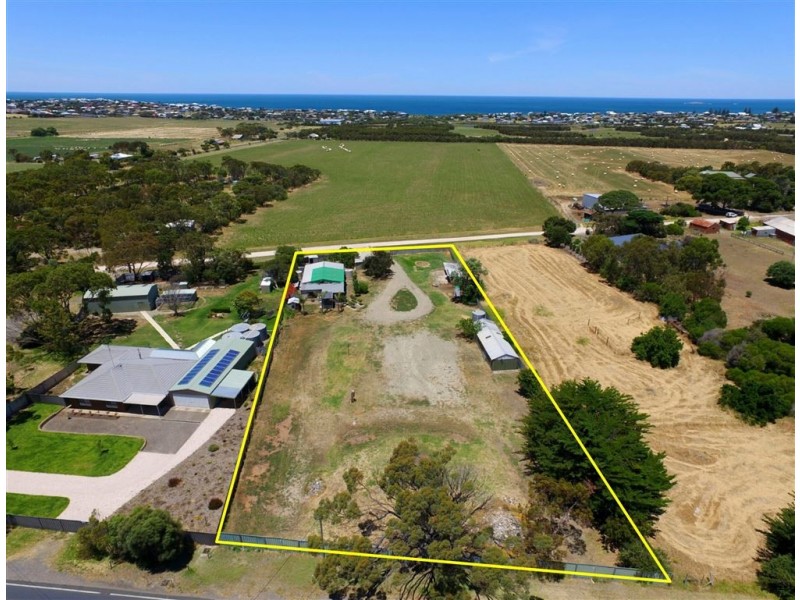 24 Mentone Road East, Hayborough SA 5211