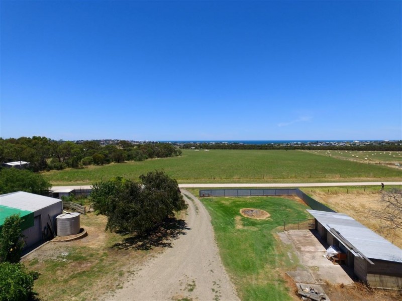 24 Mentone Road East, Hayborough SA 5211