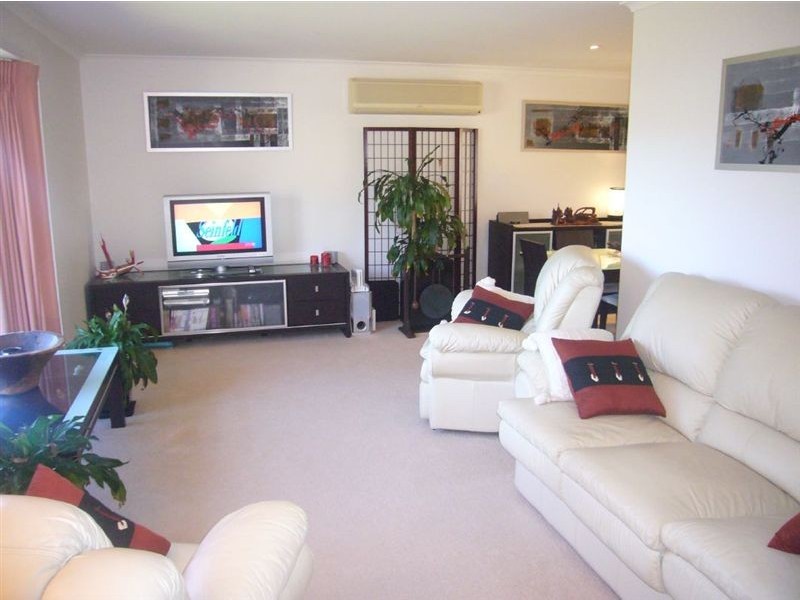 68 Lakeside Circuit, Encounter Bay SA 5211