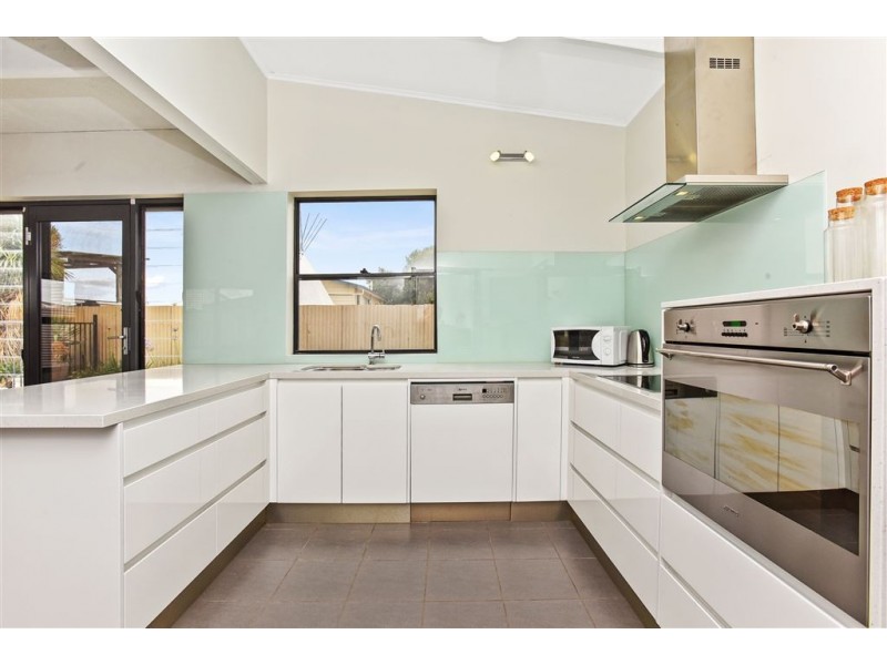 40 Sidney Parade, Hindmarsh Island SA 5214