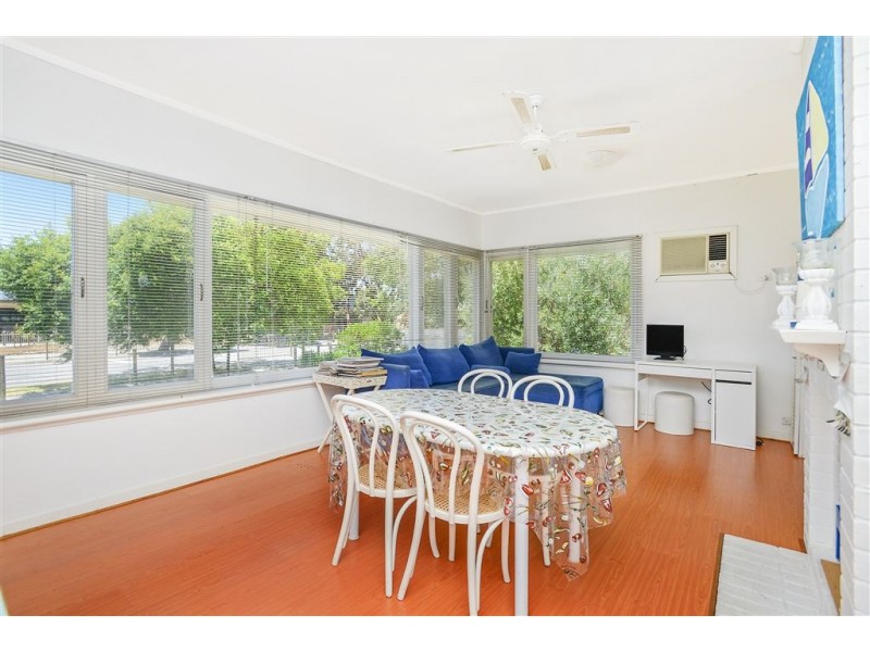19 The Parkway, Victor Harbor SA 5211