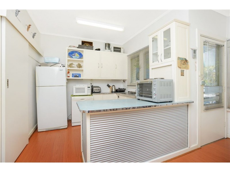 19 The Parkway, Victor Harbor SA 5211