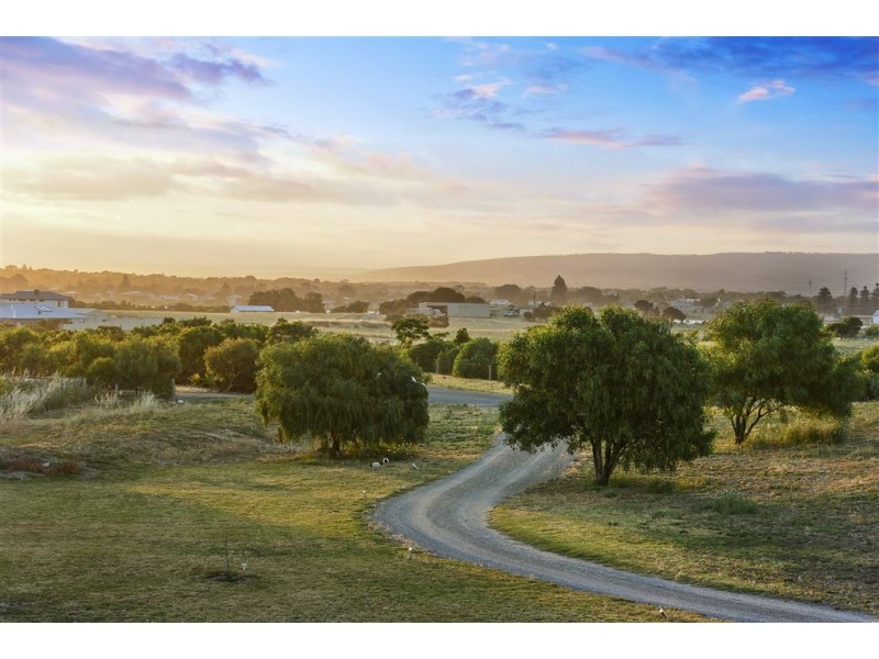 32 Gow Drive, Hindmarsh Island SA 5214