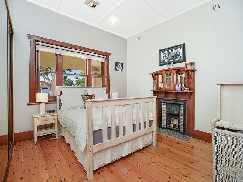 25 Ozone Street, Victor Harbor SA 5211