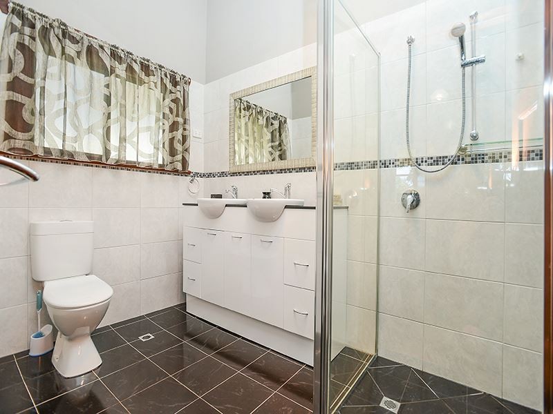 25 Ozone Street, Victor Harbor SA 5211