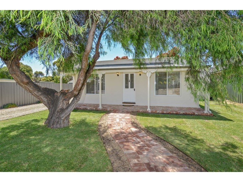 108 Fenchurch Street, Goolwa SA 5214