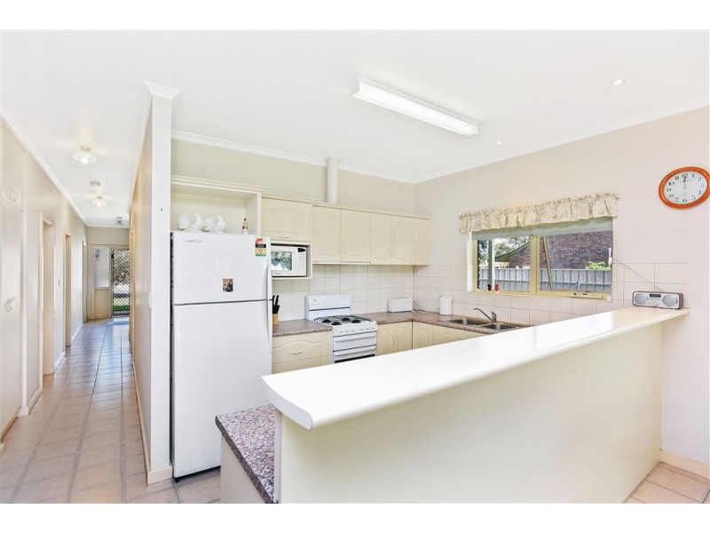 2 Chrystal Street, Goolwa SA 5214