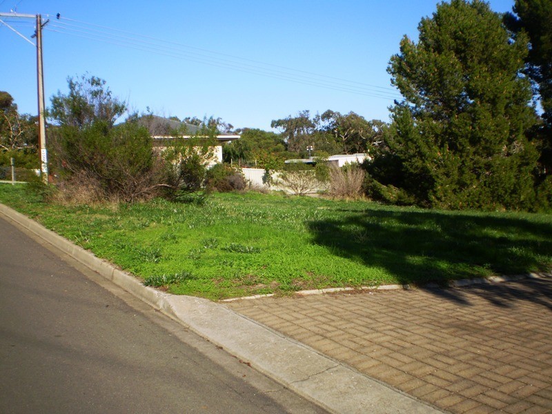 11 James Avenue, Victor Harbor SA 5211