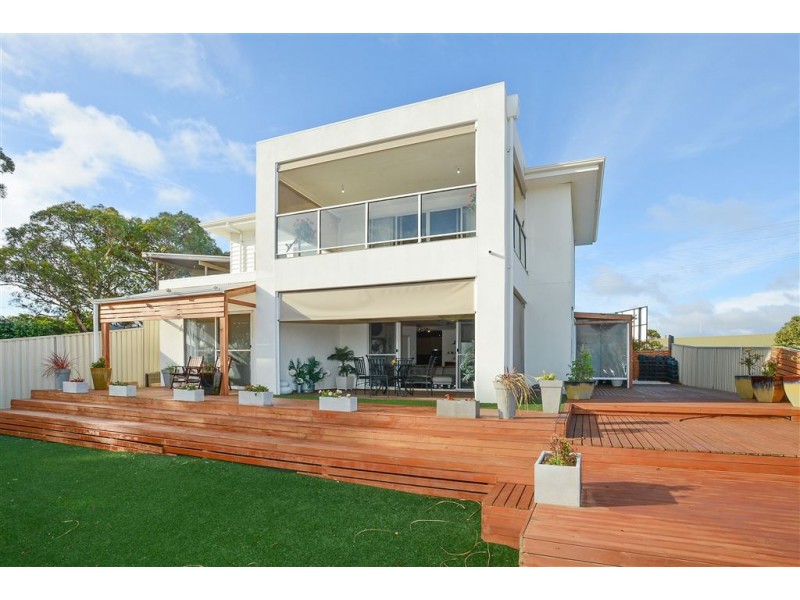 55 Greenhills Road, Victor Harbor SA 5211