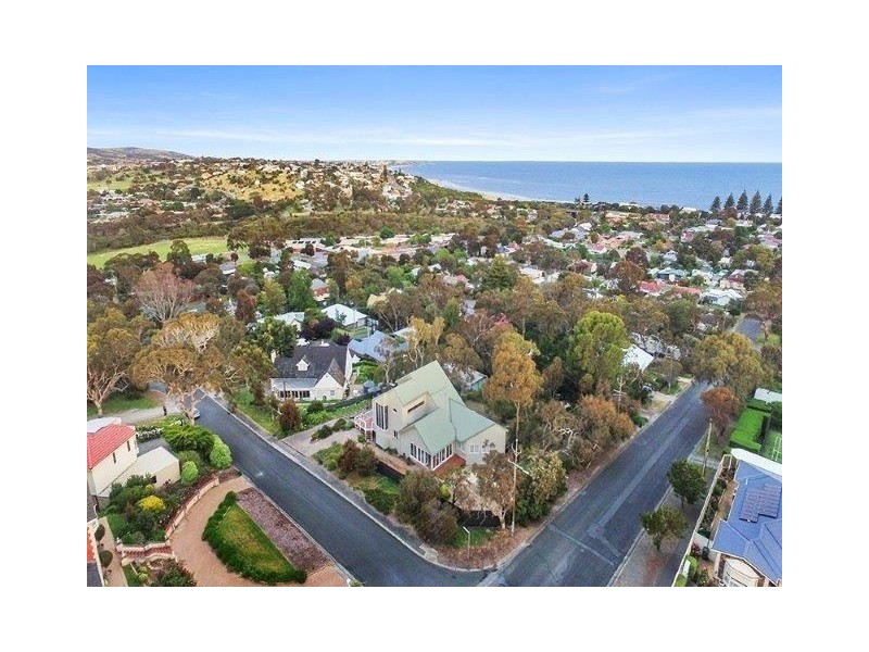 1 Fernbank Road, Victor Harbor SA 5211