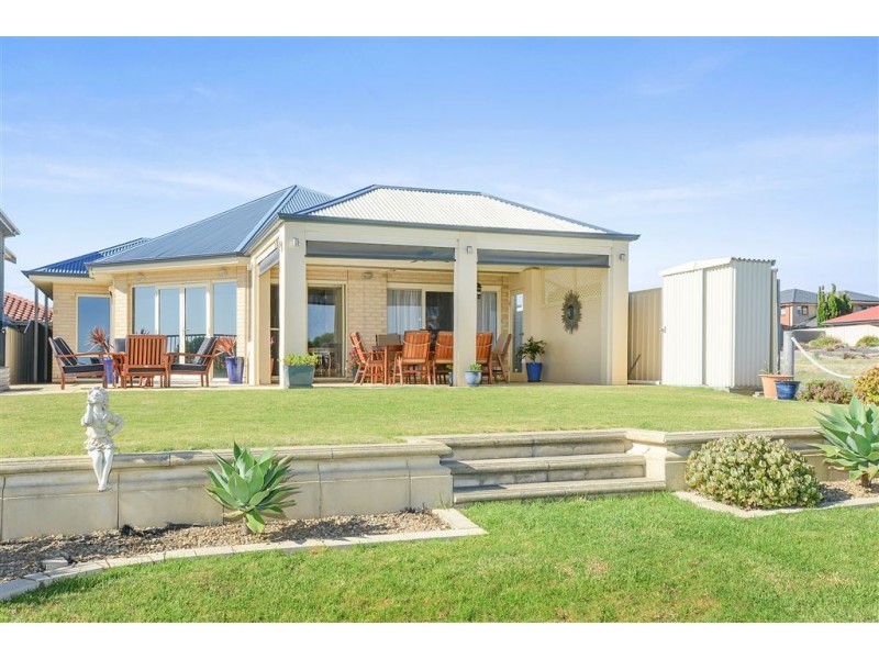 51 Britannia Parade, Hindmarsh Island SA 5214
