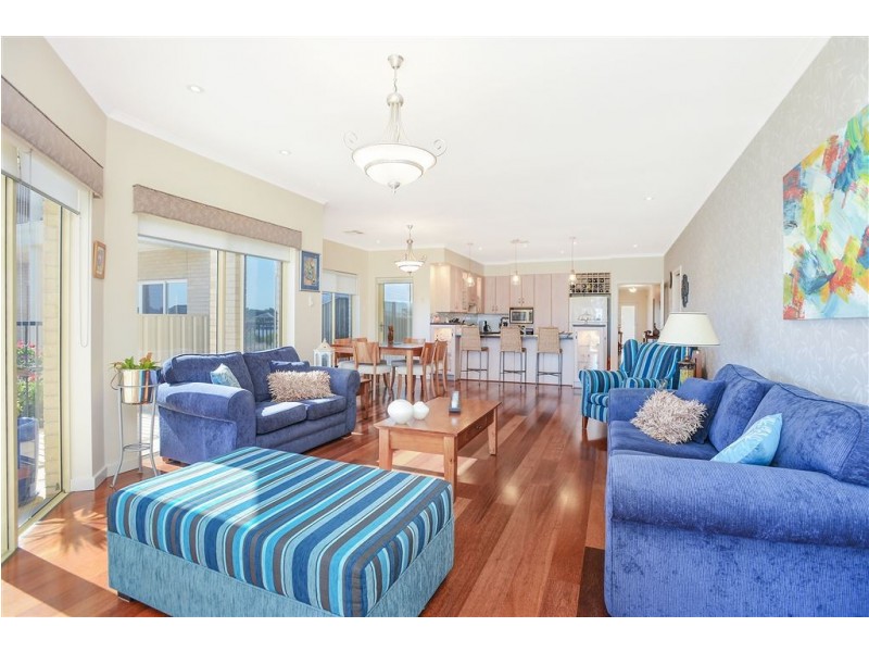 51 Britannia Parade, Hindmarsh Island SA 5214