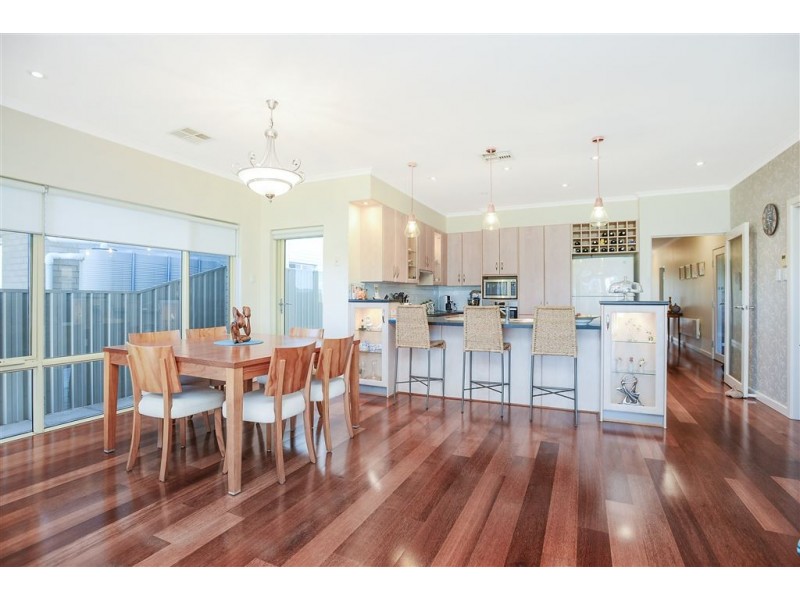 51 Britannia Parade, Hindmarsh Island SA 5214