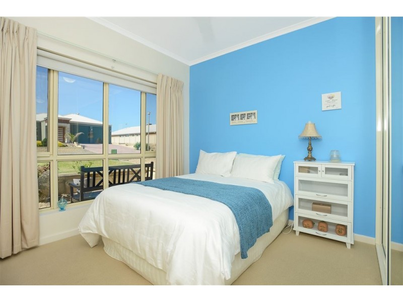 51 Britannia Parade, Hindmarsh Island SA 5214