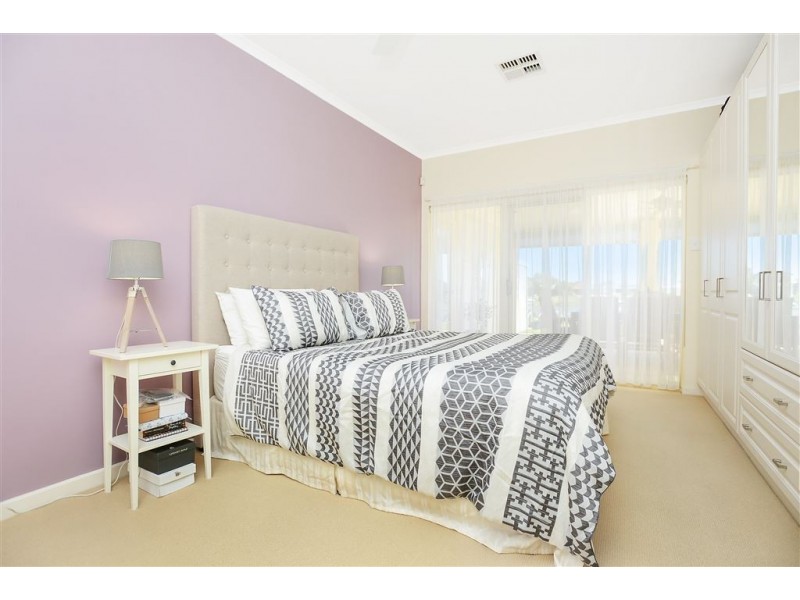 51 Britannia Parade, Hindmarsh Island SA 5214