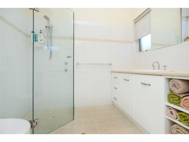 51 Britannia Parade, Hindmarsh Island SA 5214