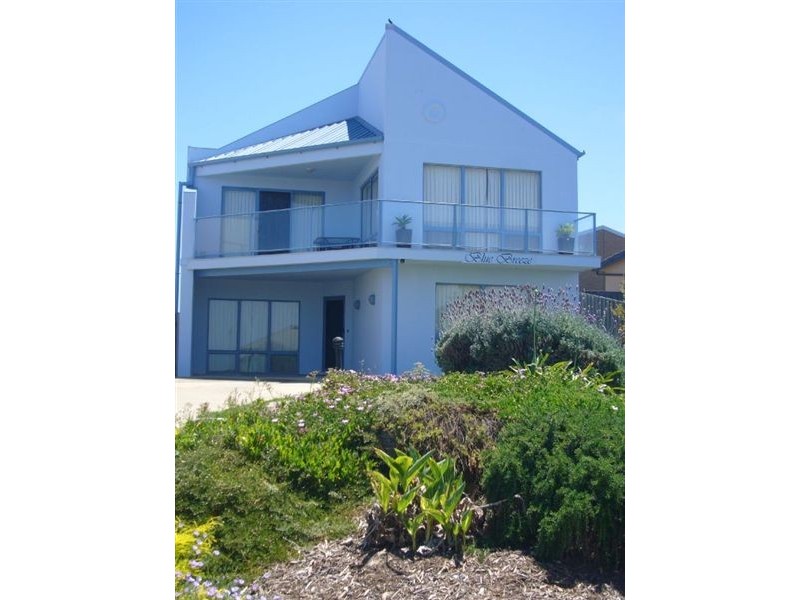 4 Mcleod Avenue, Middleton SA 5213