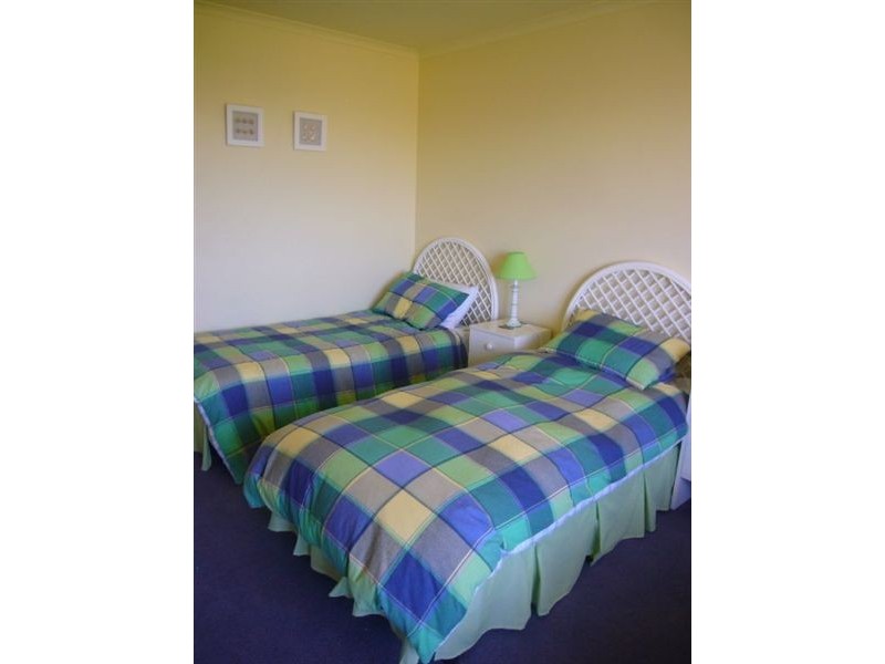 4 Mcleod Avenue, Middleton SA 5213