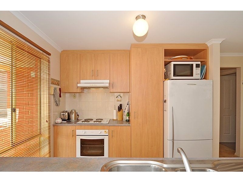 20 Heysen Parade, Victor Harbor SA 5211