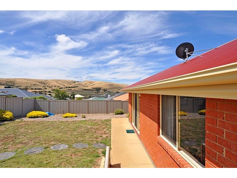 20 Heysen Parade, Victor Harbor SA 5211