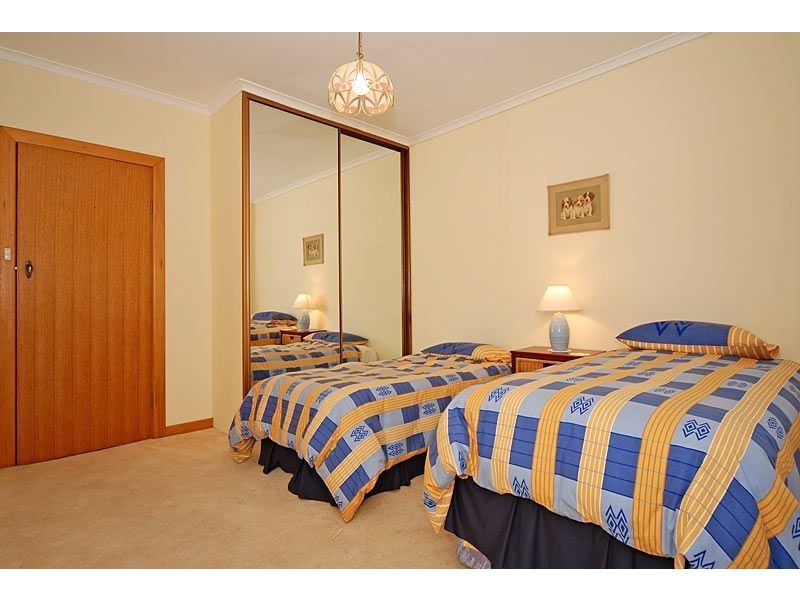 73 Hindmarsh Road, Victor Harbor SA 5211